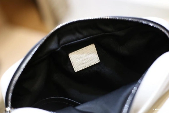 Vuitton Messenger Louis 0513